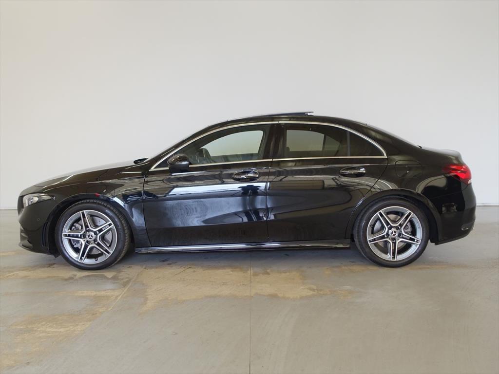 　新　入　荷　情　報　！